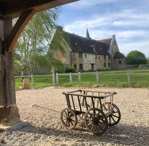 Sainte Suzanne Gite De La Charreterie Les Baux-de-Breteuil photo