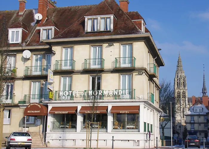 Logis Hotel & Restaurant - Le Normandie Caudebec-en-Caux photo