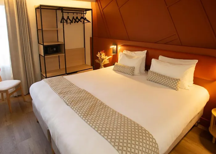 Hotel Nell Saint-Marcel  photo