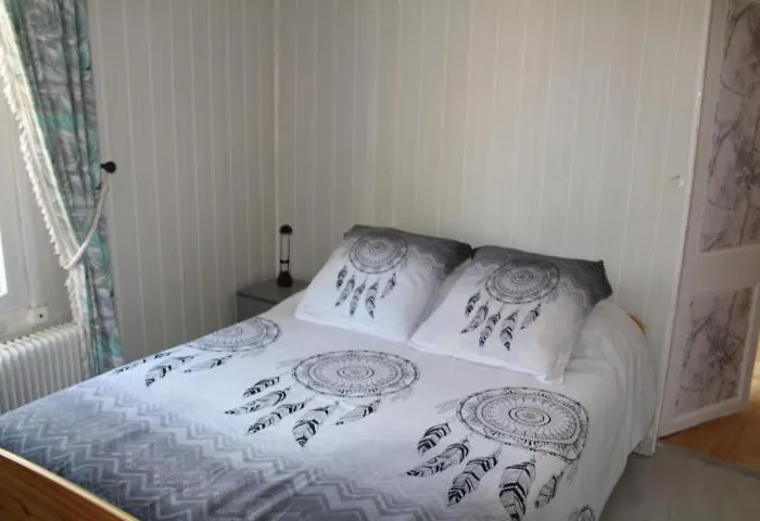 Chez Mary Et Bruno Apartment Le Neubourg photo