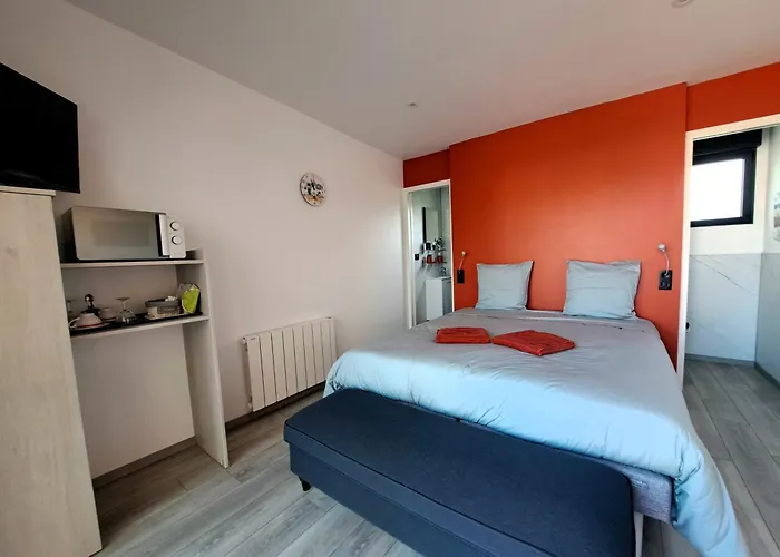 Chambre Avec Salle De Bain Privative Et Borne De Recharge Electrique T2 Tourville-sur-Arques Foto