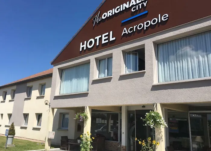 Hotel The Originals Bernay Acropole photo